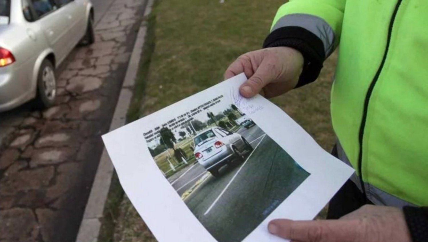 Fotomultas, muy cerca de implementarse en la ciudad para el control de la velocidad (imagen ilustrativa)