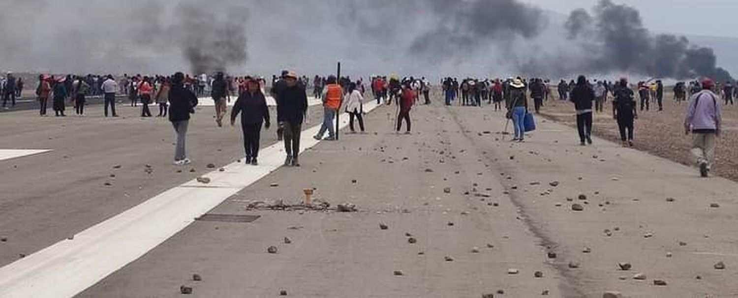 Demonstrations cause airport closures in Peru: What we know