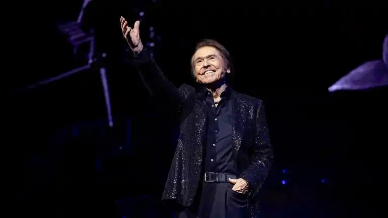 Raphael vuelve a Buenos Aires con “Raphaelísimo” – La Voz de San Justo