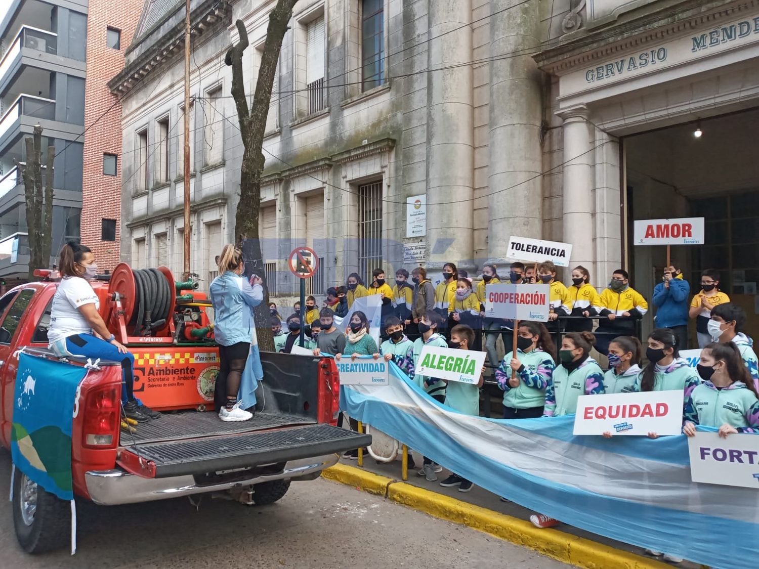 Gran reconocimiento a Antonella Ruiz Díaz en diferentes colegios de la ciudad