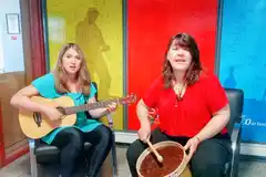 DÚO KUNUMÍ: dos amigas dedicadas a la canción infantil