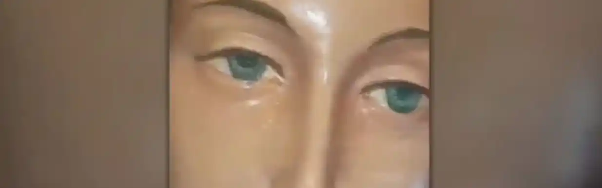 Captaron las lágrimas de la Virgen Rosa Mística en una parroquia de zona norte