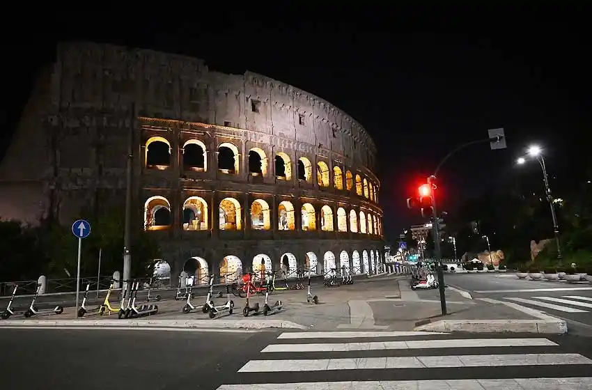 Coronavirus: Italia sufre picos de contagios y evalúan más restricciones