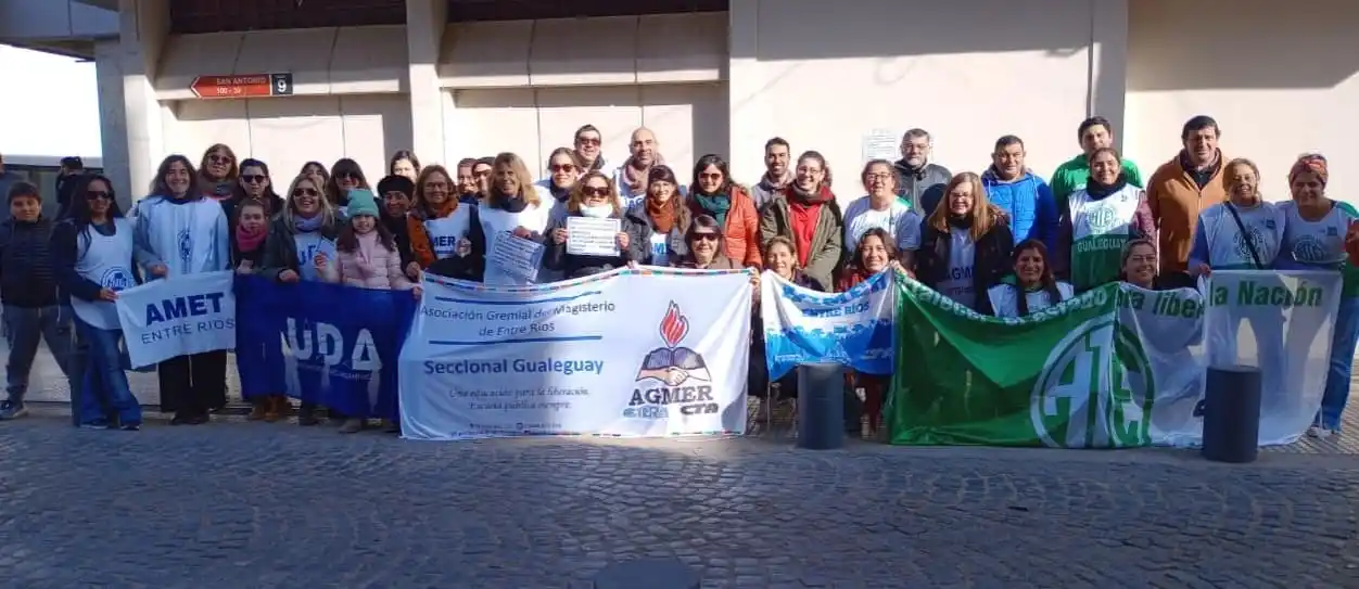 Gremios docentes manifestaron el descontento por las medidas del gobierno
