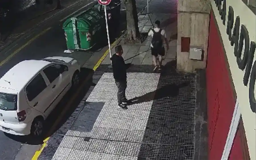 Los atacantes fueron identificados por las cámaras de seguridad