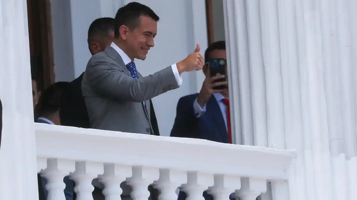 DANIEL NOBOA: el presidente más joven de Ecuador asume la silla de Carondelet