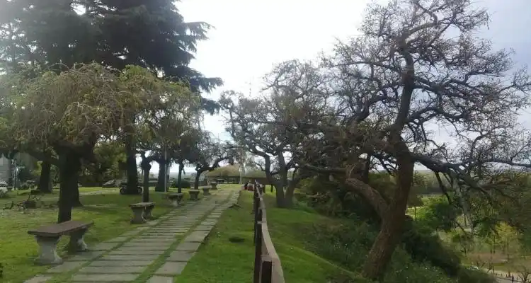 Una joven denunció que un hombre la acosó mientras paseaba por el boulevard