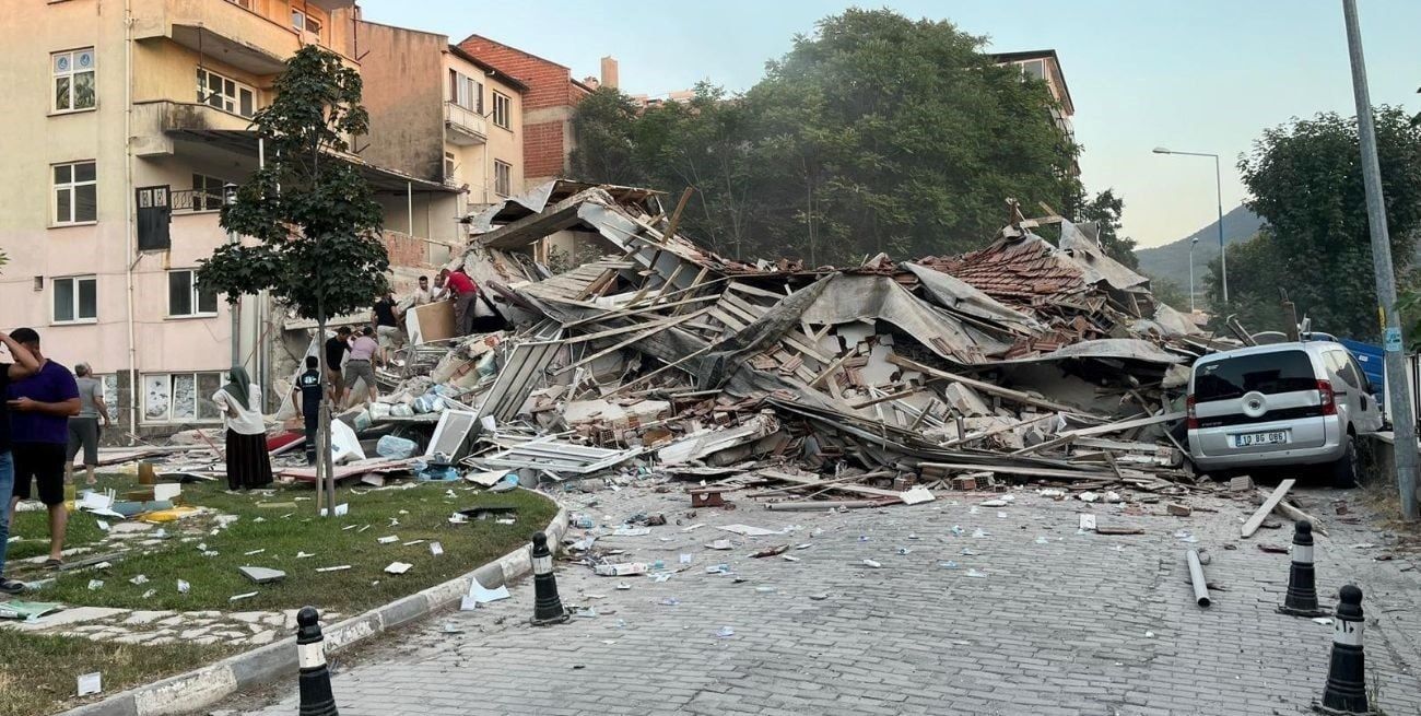 Un sismo de magnitud 6,1 impactó el oeste de Turquía, con epicentro en Sindirgi.