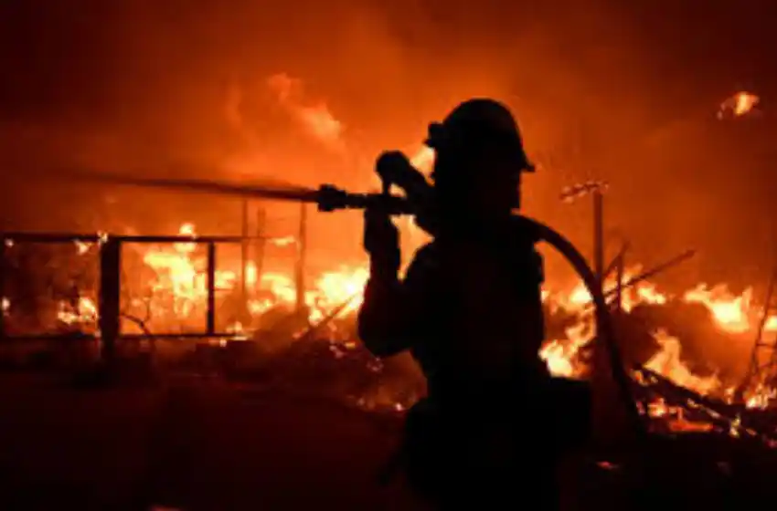 California: incendio forestal y miles de evacuados