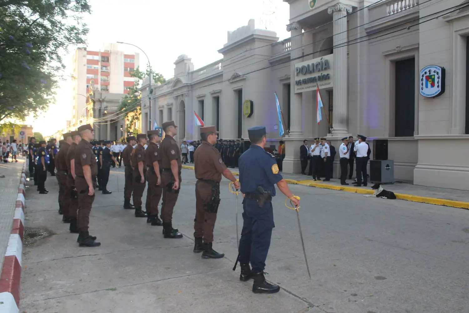 Se inauguraron las obras de restauración de la Jefatura Departamental de Policía