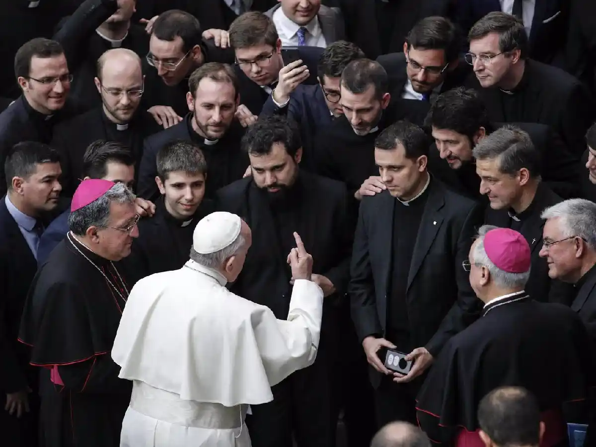 La  Iglesia reconoce que destruyó archivos sobre abusos sexuales