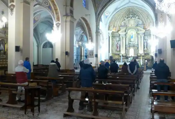Piden que las celebraciones se puedan realizar adentro de los templos, con aforo