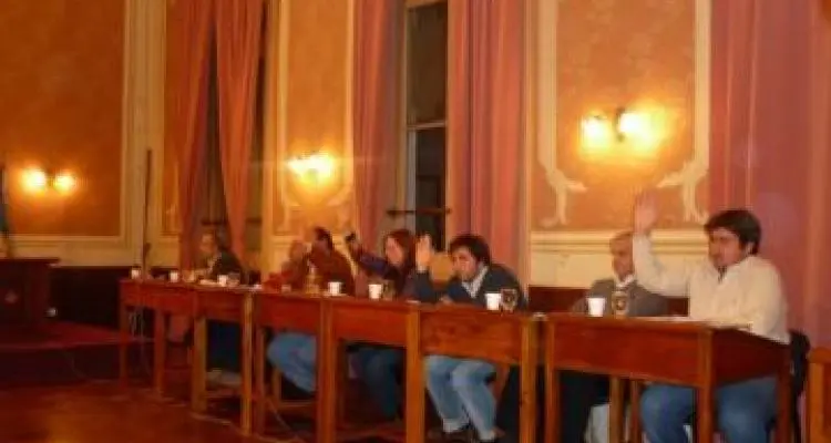Privatizaron una tasa  y hay denuncia penal
