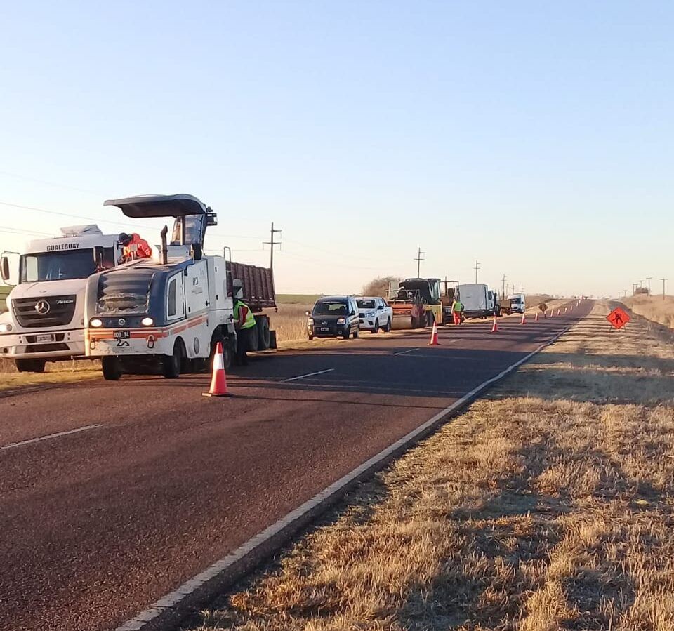 Comenzaron las obras de bacheo de la RN 12 entre Nogoyá y Crespo
