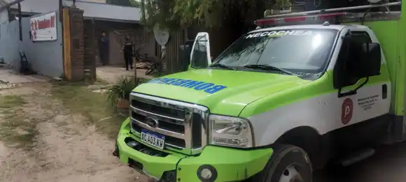 Principio de incendio en un garage por un desperfecto eléctrico