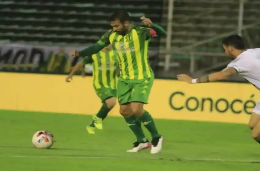 Aldosivi y otro choque ante un rival directo que estrena DT