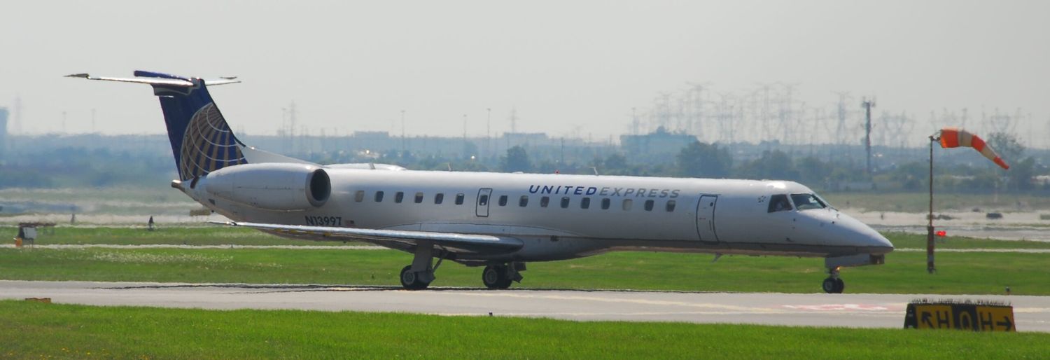 Expressjet planea volver a operar como aerolínea independiente