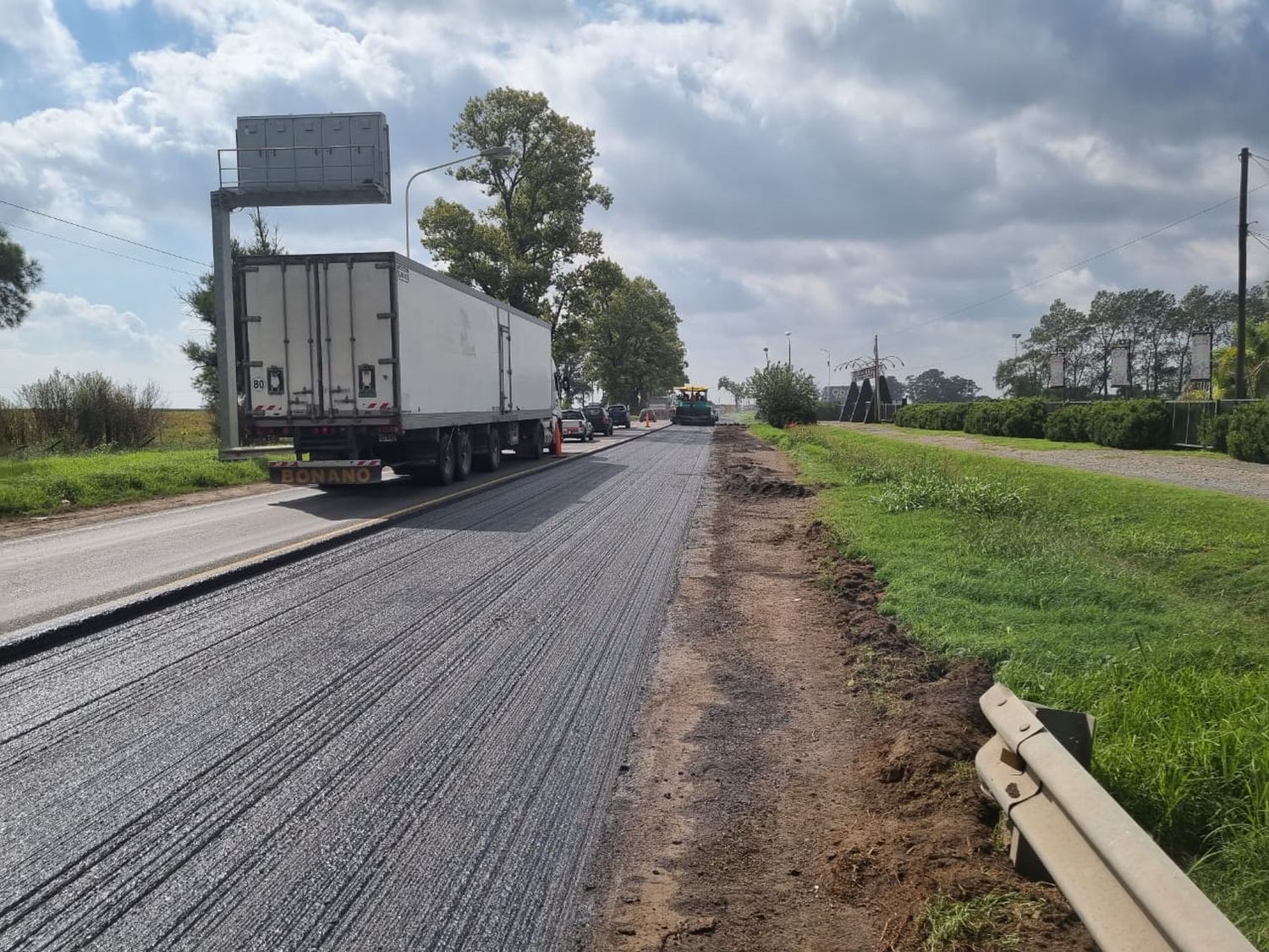 Avanzan a buen ritmo los arreglos en la Ruta 33