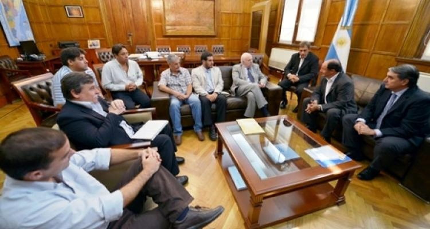 Guacone y Ojea acordaron con Casamiquela una “agenda activa” para el sector frutícola