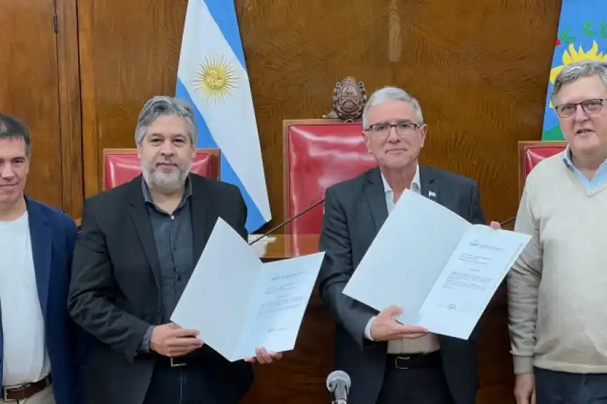 Autoridades del Jesús Obrero participaron del reconocimiento en el Concejo.