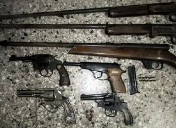 Otorgaron arresto domiciliario a acusado de balear a un joven