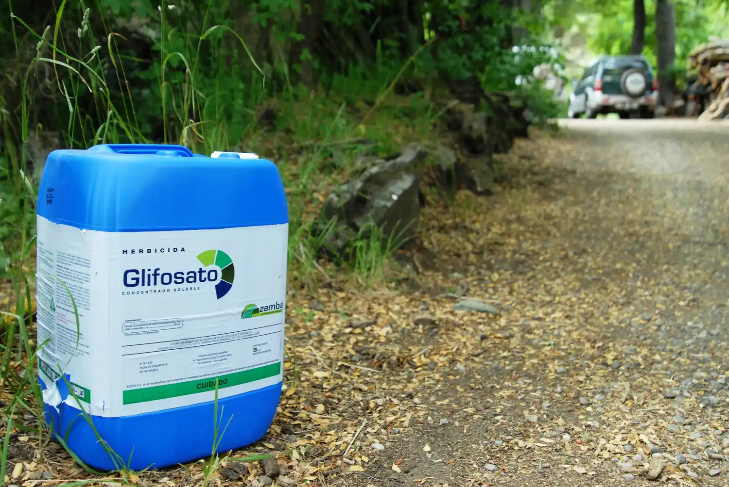 Advierten por los riesgos en el uso de glifosato