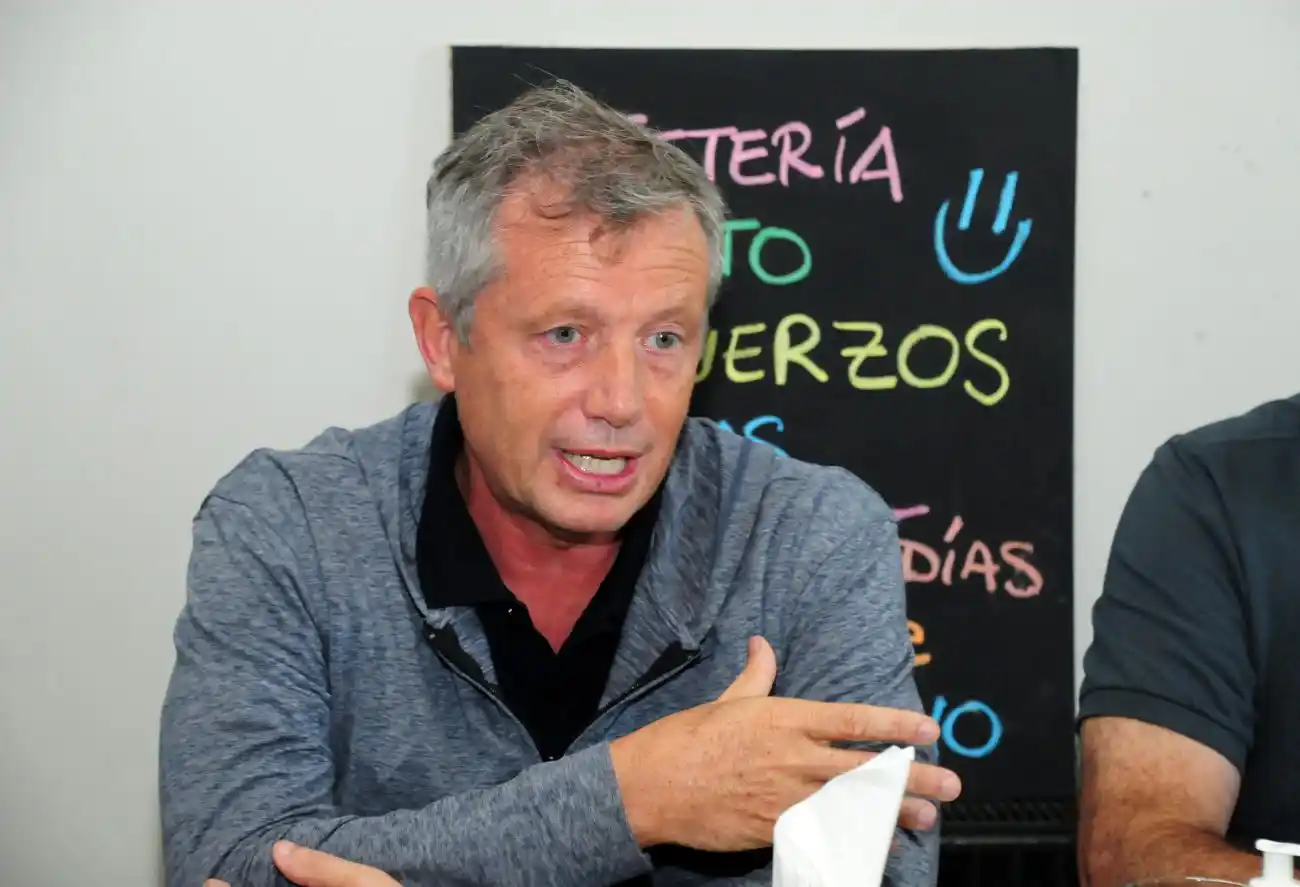 Con su precandidatura a cuestas, el exdiputado Emilio Monzó apuntó al consenso