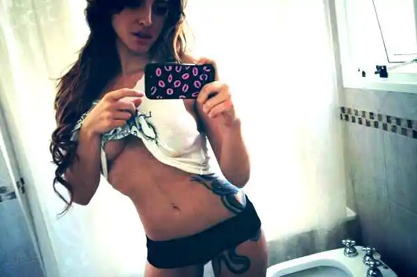 Sexting: Crece la tendencia de intercambio de fotos íntimas entre la juventud