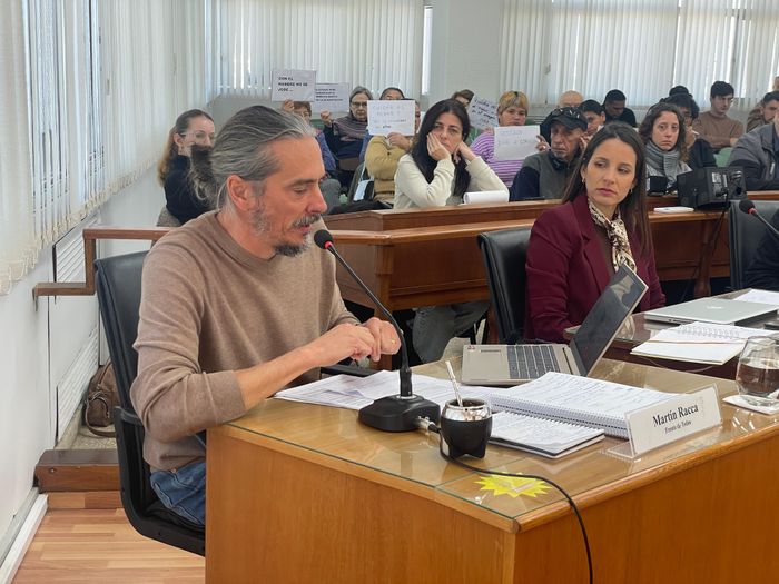 Con duras críticas de la oposición al Ejecutivo, el Concejo prorrogó la compra directa de alimentos - 4