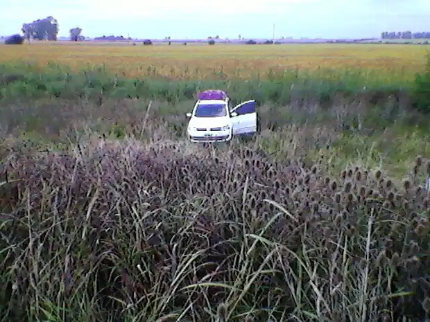 Un auto se despistó en la Ruta Provincial 16
