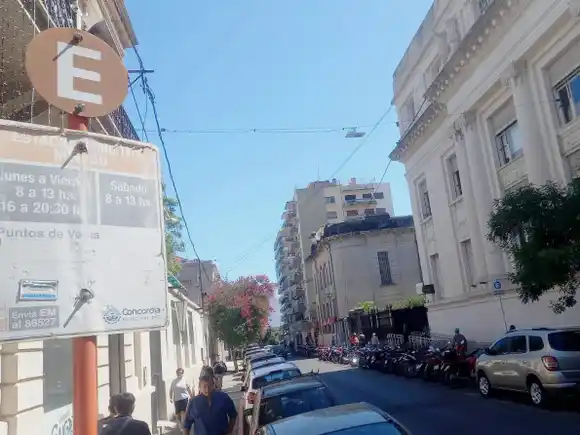 Estacionamiento medido liberado durante los días 30, 31 de diciembre y 1 de enero