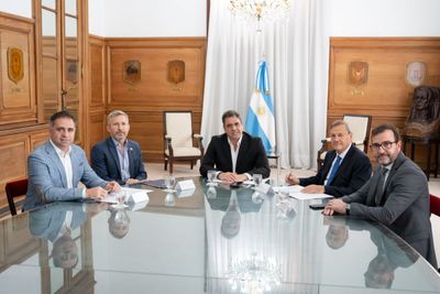 Se firmó un acuerdo de colaboración con Renaper: se podrá tramitar DNI y Pasaporte de lunes a lunes en la ciudad