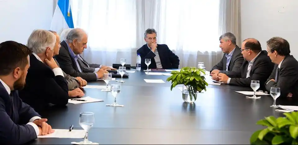 Macri mantuvo una reunión con empresarios de la pesca