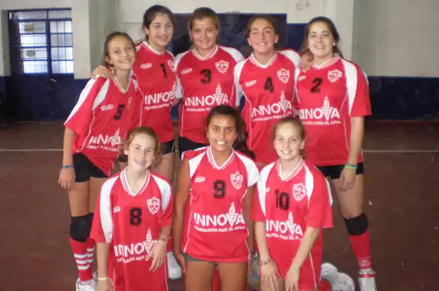 Voley: Central Larroque se quedó con la primera fecha en U14
