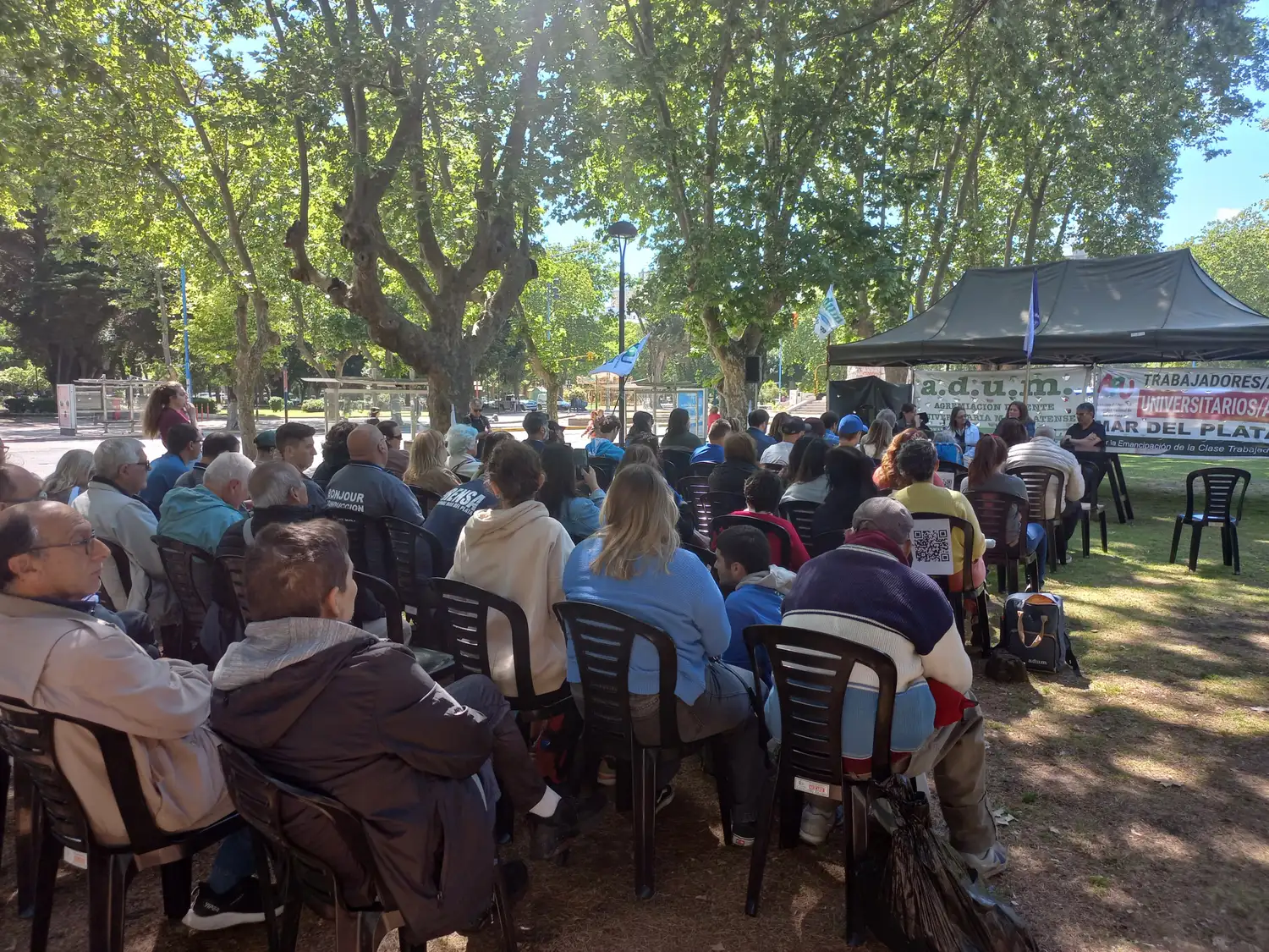 "Los números que plantea para el 2025 es alrededor de la mitad de lo que necesitamos las universidades nacionales", señalaron.