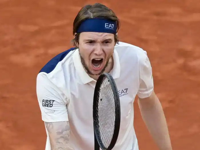 Bublik eliminó a Taylor Fritz y avanzó a los cuartos de final