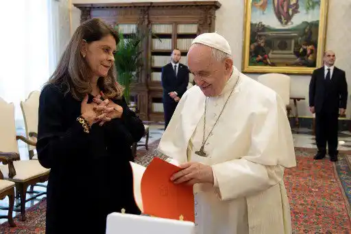 ¡HABLARON DE NARCOTRÁFICO! Así fue la reunión del papa Francisco con la vicepresidenta de Colombia