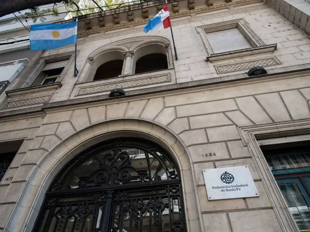 La FISFE cuestionó a Luis Caputo y reclamó respeto hacia el sector industrial