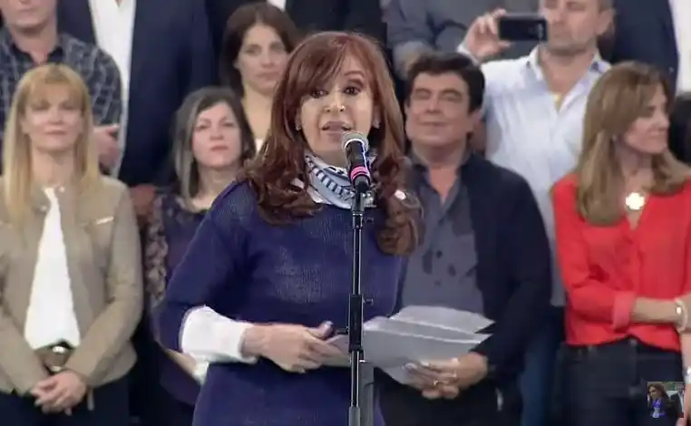 Cristina admitió que pueden ganar en octubre "sin exitismos" y sostuvo que dos de cada tres "votaron contra el ajuste"