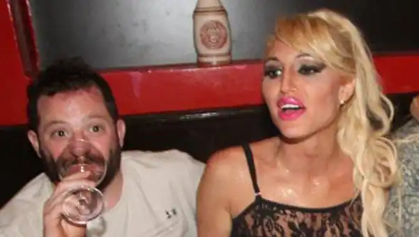 Ottavis: “Si abro la boca, a Vicky la hundo”