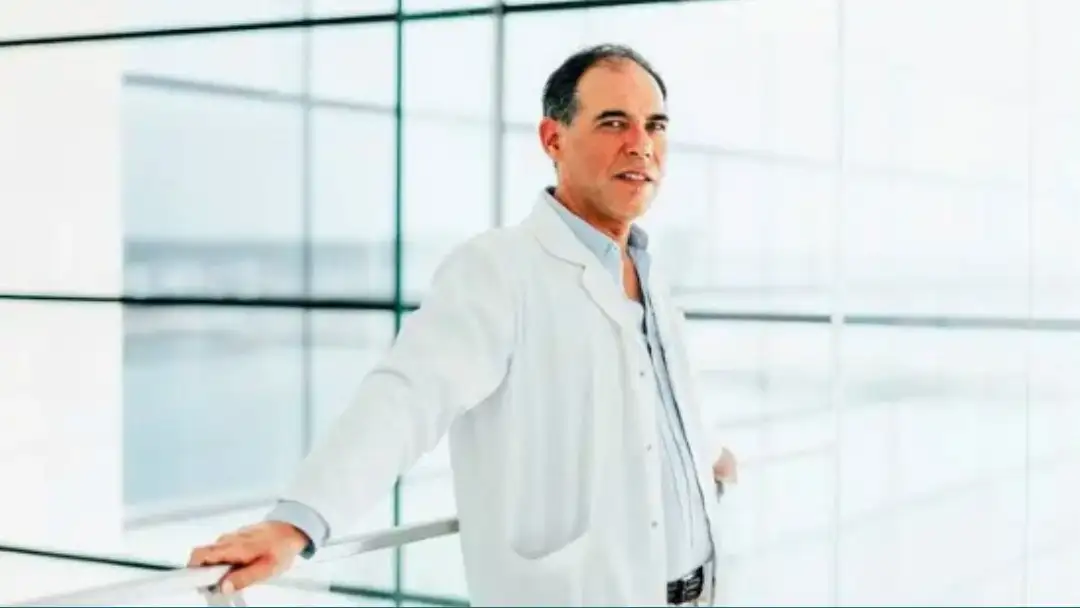 El doctor Pedro Duarte Vaz, quien estará a cargo de la conferencia.