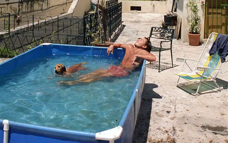 Las “pelopincho” invaden los patios de los que no se irán de vacaciones