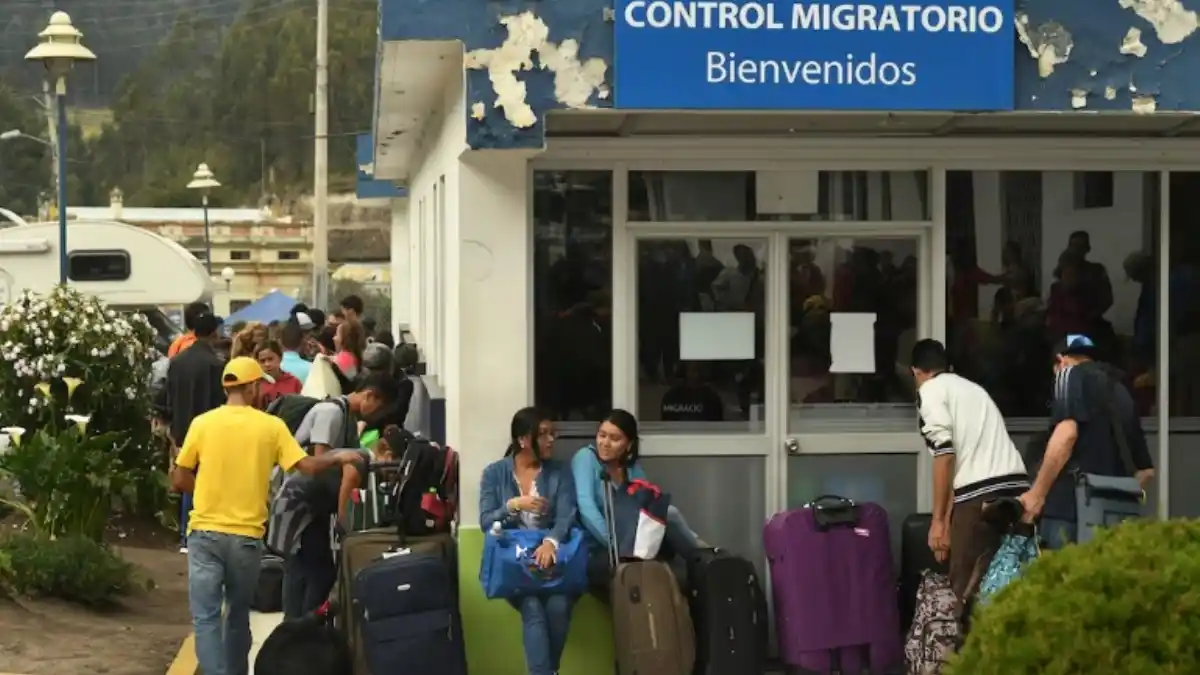 Noboa deroga decreto ejecutivo que otorgaba amnistía migratoria a venezolanos en Ecuador
