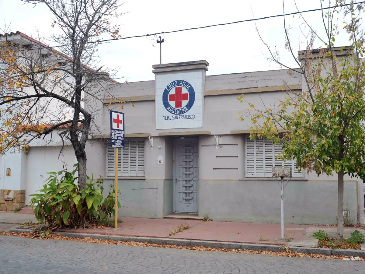 La sede institucional en calle Dante Alighieri 1331.