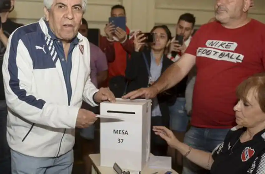 Hugo Moyano ganó las elecciones por paliza