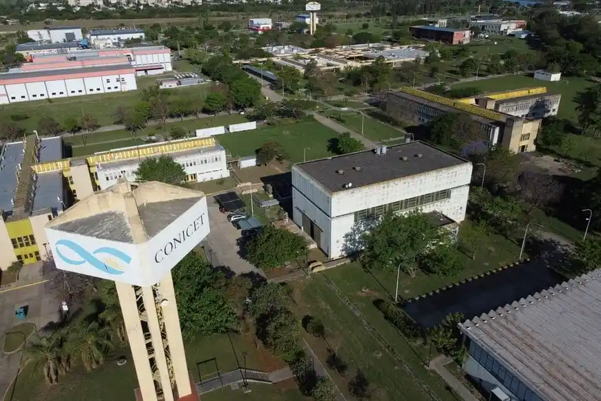 37 agentes (entre administrativos y profesionales) que pertenecen al Conicet de Santa Fe y Entre Ríos deberán realizar la evaluación dispuesta por el gobierno nacional. Créditos: Luis Cetraro