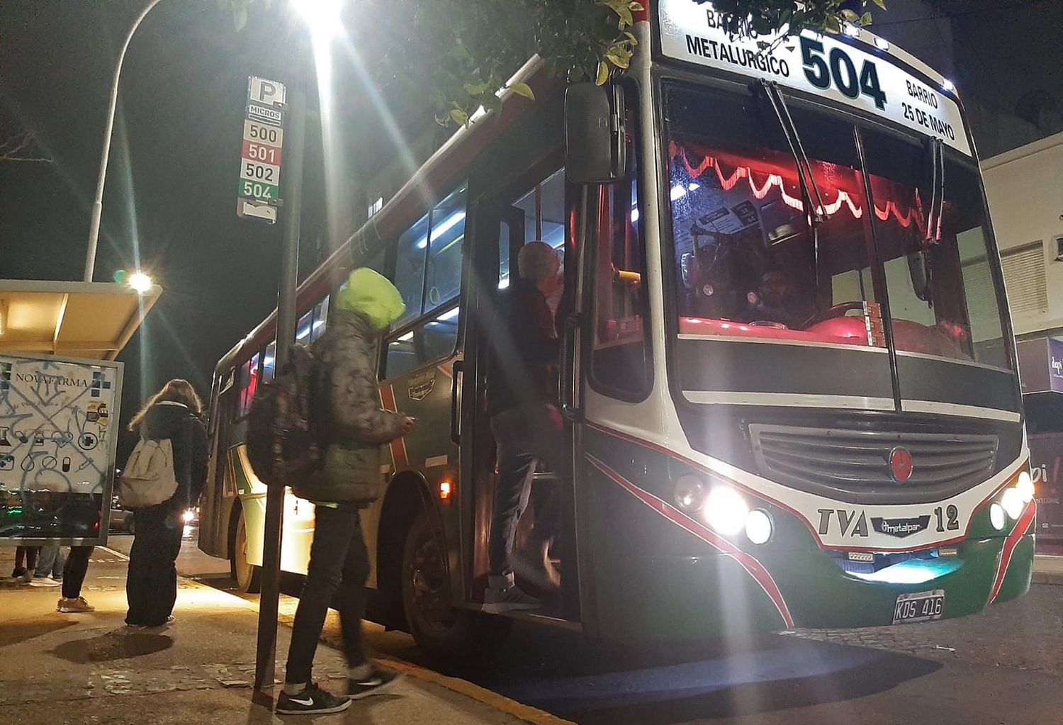 Transporte: Confirmaron el pago total de sueldos y aguinaldo y se desactivó el reclamo
