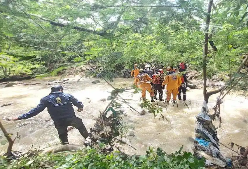 ¡SE LO LLEVÓ EL RÍO! Por rescatar un zapato pierde la vida niño venezolano en Cúcuta