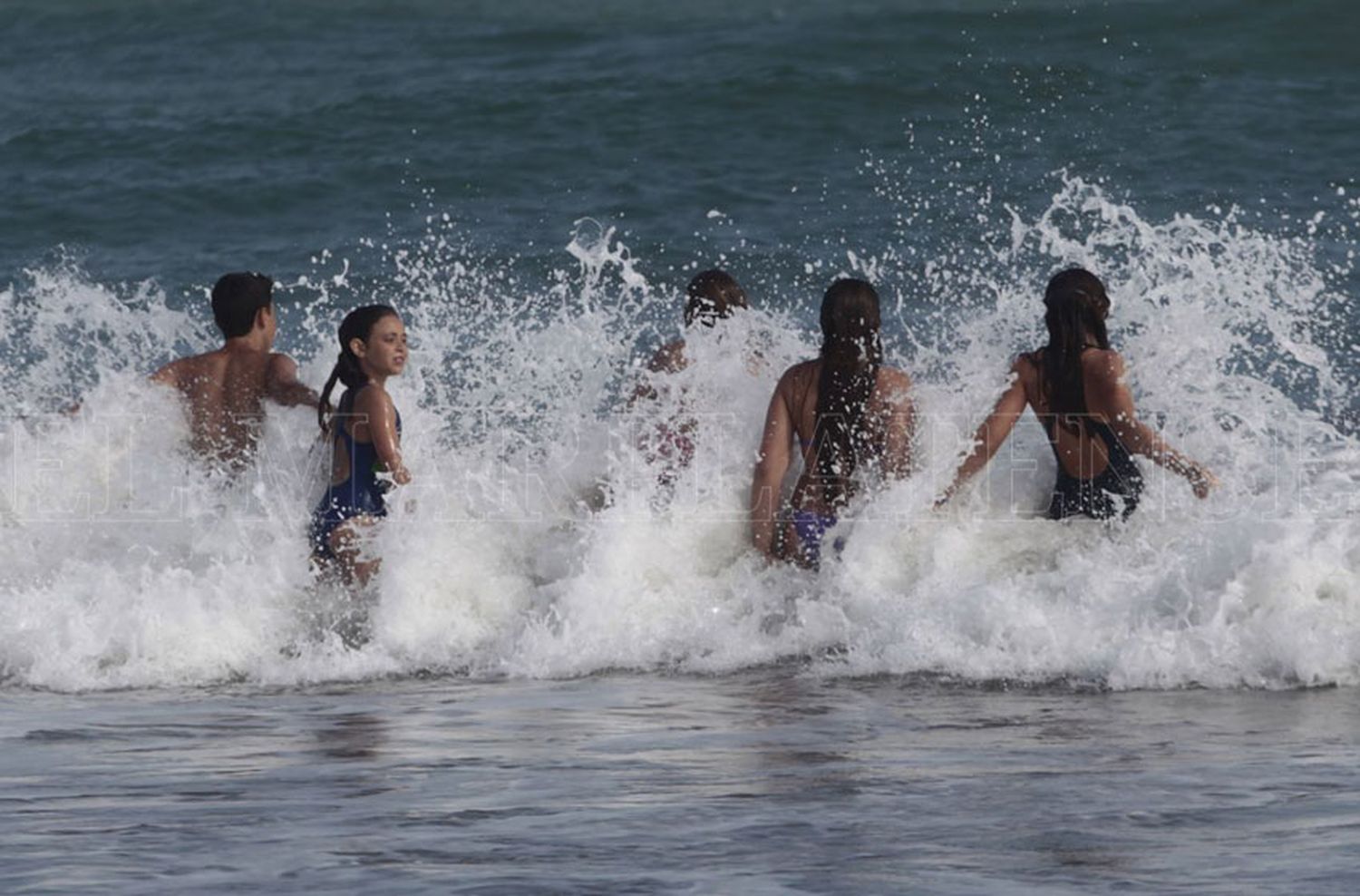 En la defensa del turismo se suman apoyos y una Mesa de Trabajo