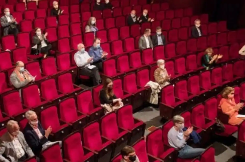 Aprueban protocolo para reapertura de salas y complejos cinematográficos